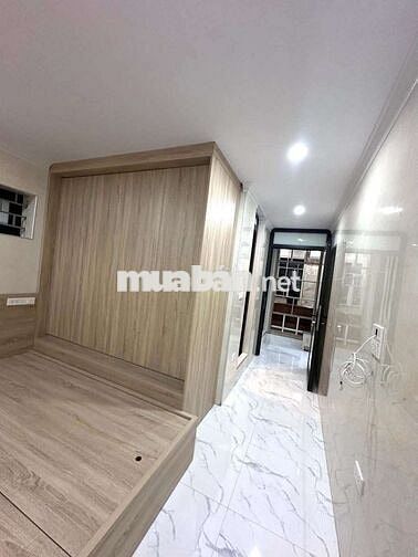 Bán siêu phẩm Tầng 1 Tập thể Nhân Hòa. DT65m gồm 2pn, 2wc. Giá TL