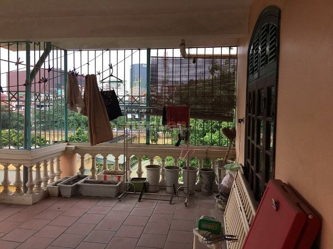 Cho thuê nhà Ngõ 4 phố Đặng Văn Ngữ, Đống Đa,Hà Nội 160m2/4.5 tầng 