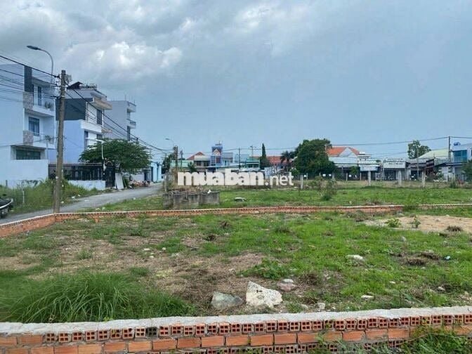 Chính chủ cần bán lô đất ngay chợ bình chánh,đường tập đoàn 8.Sổ Riêng