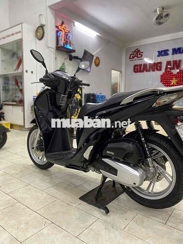 SH 150 Abs 2018 xe trùm mền 6000km