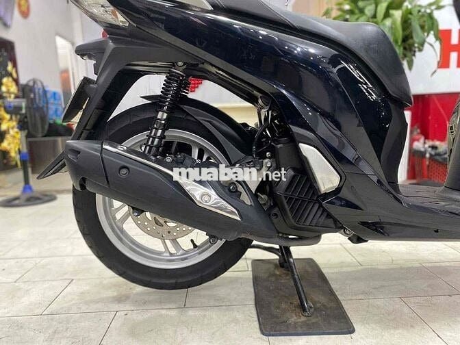 SH 150 Abs 2018 xe trùm mền 6000km