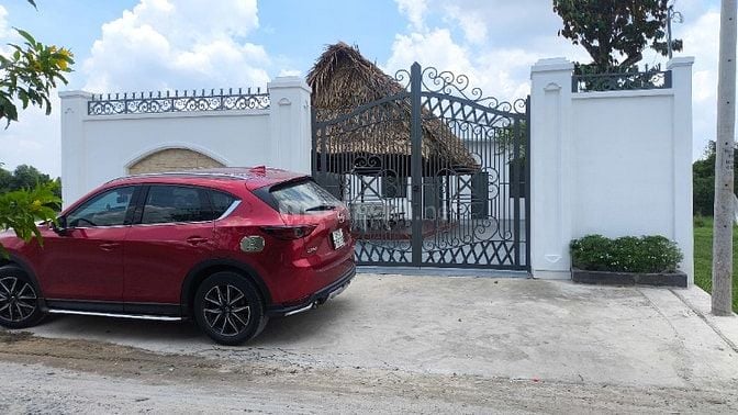 Bán căn nhà nghỉ dưỡng đầy đủ mọi công năng DT 10*24m giá siêu hời 