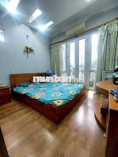 Nhà Phố VƯƠNG THỪA VŨ-NHÀ LÔ GÓC - Ô TÔ 7 CHỖ VÀO NHÀ - NGÕ THÔNG