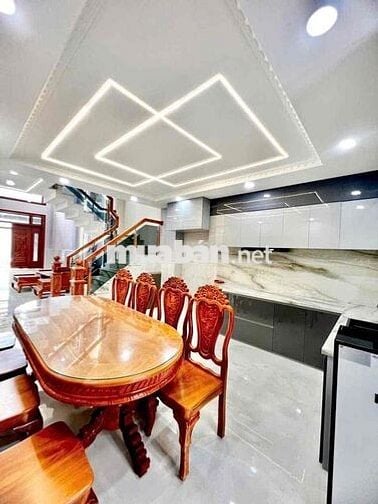 NHÀ MỚI 100%, FULL NỘI THẤT, gần bốn xã