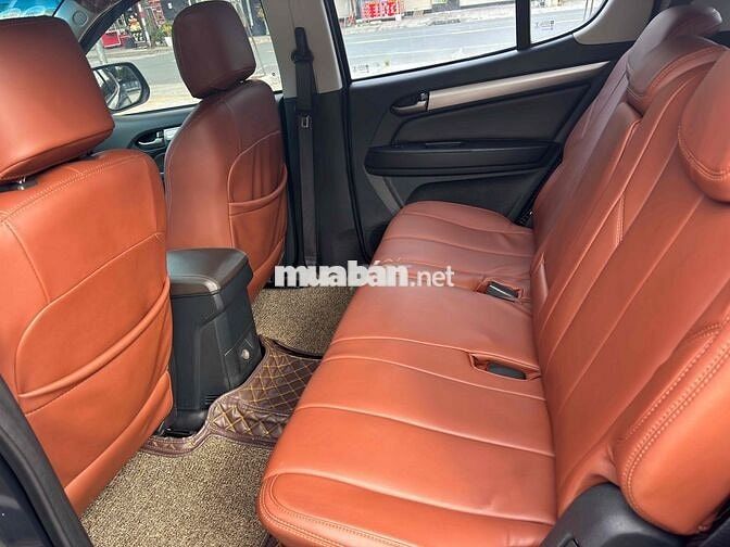 Chevrolet Trailblazer 2018 2.5 MT  siêu đẹp