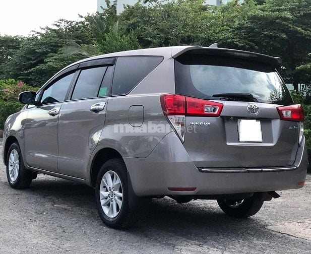 🚗 Cần bán Toyota Innova 2.0E MT – Sản xuất 2020, màu đồng ánh kim cực