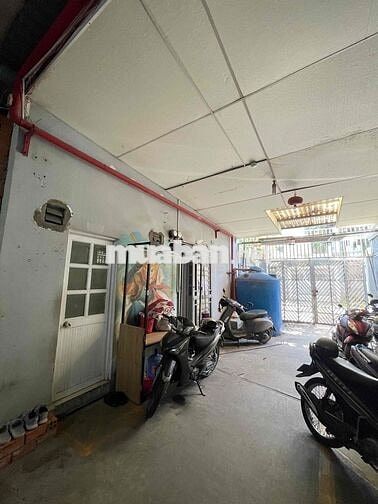 Mình pass 2 phòng - ban công riêng - tách bếp
