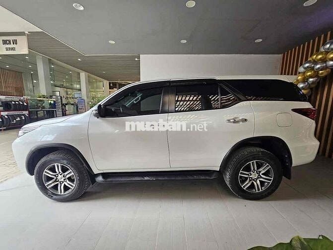 Toyota Fortuner 2.4AT 4X2 2024 Xe hãng bán