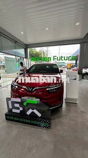 VinFast VF 8 Plus Đỏ, sản xuất 2023