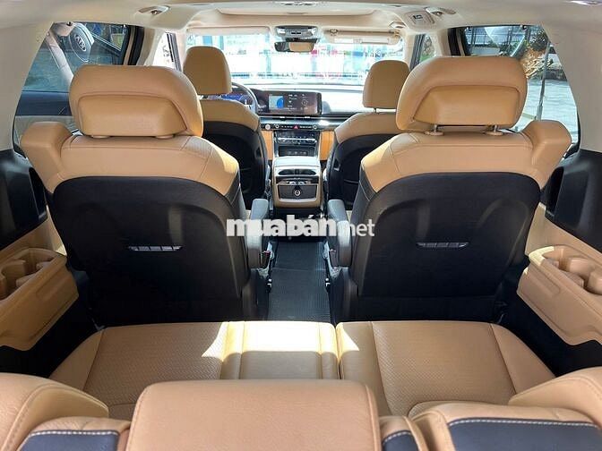Kia Carnival 2021 2.2D Signature - 55500 km