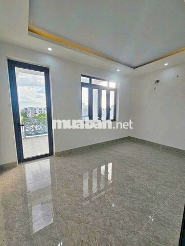 Bán Nhà 1 Trệt 3 Lầu Mới Đẹp - Có Hẻm Kỹ Thuật Bên Hông 2M