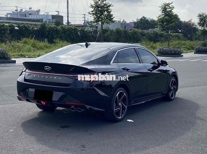Hyundai Elantra 2023 N-Line - 23000 km