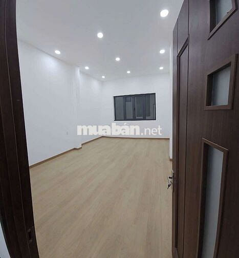 CHO THUÊ NHÀ NGUYÊN CĂN MẶT TIỀN ĐƯỜNG 3/2 QUẬN 10