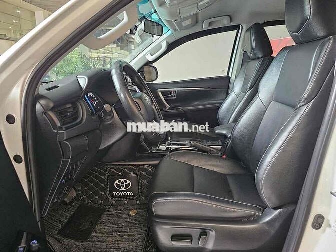 Toyota Fortuner 2.4AT 4X2 2024 Xe hãng bán