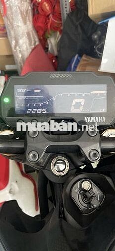 Bán xe MT15 biển số 93 Bình Phước, xe lướt