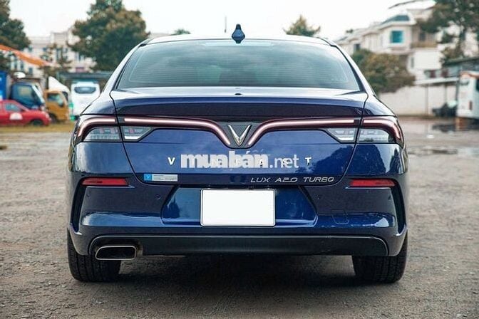 VinFast Lux A 2022 Tiêu chuẩn mới chạy 34000km