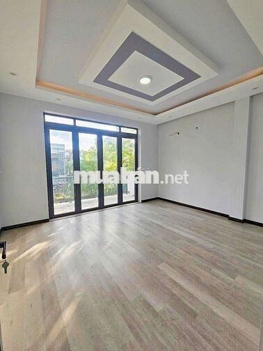Bán Nhà 1 Trệt 3 Lầu Mới Đẹp - Có Hẻm Kỹ Thuật Bên Hông 2M