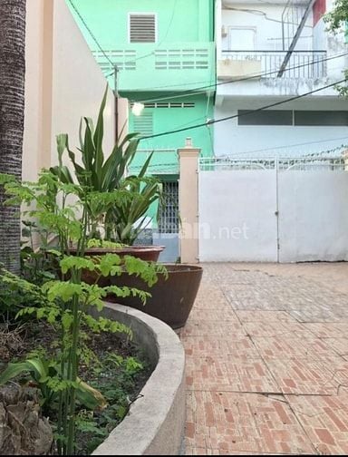 Cho thuê nhà 2 tầng DT 8x27, hẻm 4m, 120/16 Lũy Bán Bích, gía 25 tr