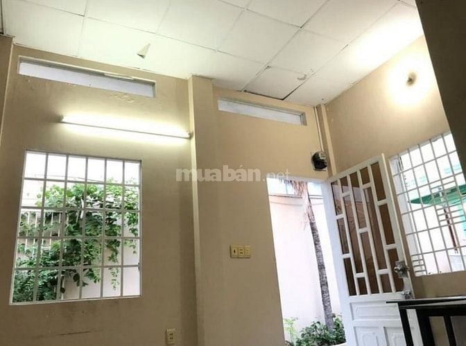 Cho thuê nhà 2 tầng DT 8x27, hẻm 4m, 120/16 Lũy Bán Bích, gía 25 tr