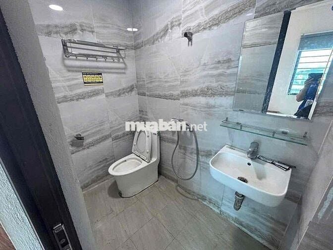 SIÊU PHẨM VIEW HỒ OTO ĐỖ CỬA NGAY TẠI BẮC TỪ LIÊM