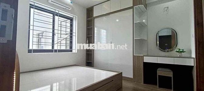Chính chủ cần băn căn 3 ngủ 2 vsa nhà đẹp full nội thất Nơ Pháp Vân