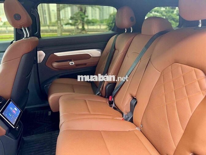 VinFast VF9 plus  2024- mua pin-7ghế trần kính