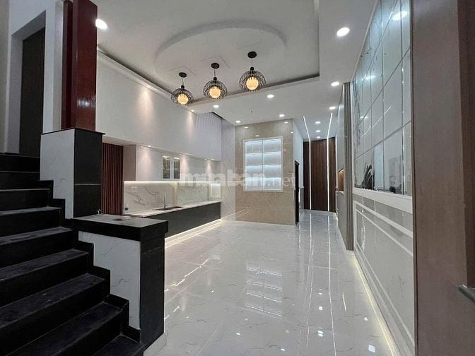 BÁN NHÀ ĐẸP GIÁ TỐT 43,6m2 Phạm Văn Đồng P.11 Bình Thạnh giá 2tỷ280tr