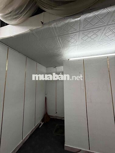 Mới tân trang lại phòng cần cho thuê