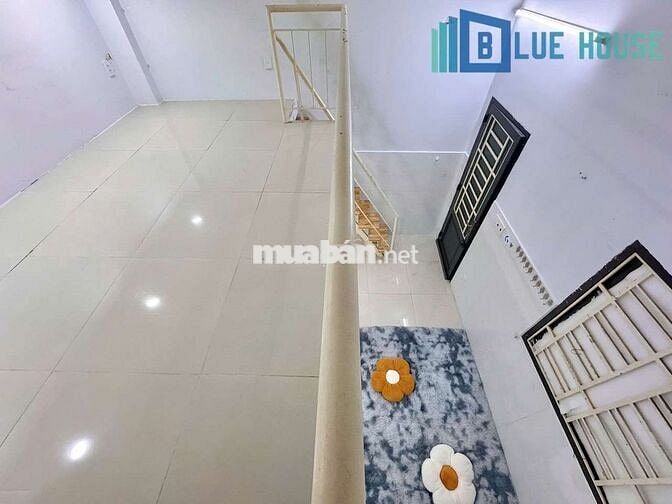 PHÒNG GÁC CAO- GẦN LŨY BÁN BÍCH- 4TR2