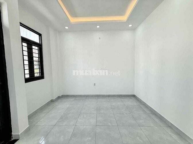 NHÀ MỚI SHR CHÍNH CHỦ VỊ TRÍ ĐẸP TTH