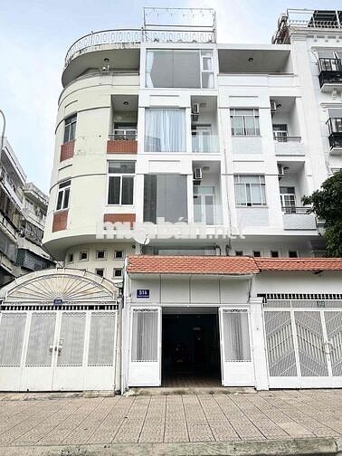Mặt bằng đẹp tầng trệt  mở quán cafe có chỗ đậu xe