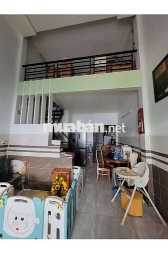 Bán gấp nhà 60m2(4x15m) đường xe tải Huỳnh Thị Hai. Giá chốt cực sốc.
