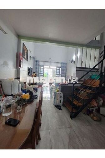 Bán gấp nhà 60m2(4x15m) đường xe tải Huỳnh Thị Hai. Giá chốt cực sốc.
