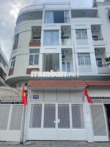 Mặt bằng đẹp tầng trệt  mở quán cafe có chỗ đậu xe