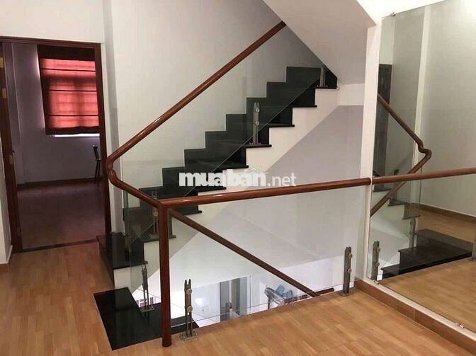Cho thuê nhà hẻm xe tải full NT hẻm 160 Phan Huy Ích