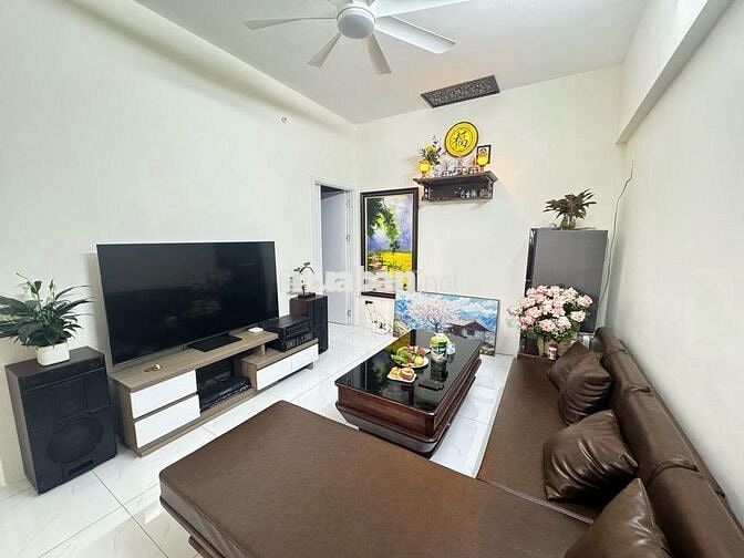 Bán căn hộ B3C 60m2, 2N,1WC, giá 5.05 tỷ