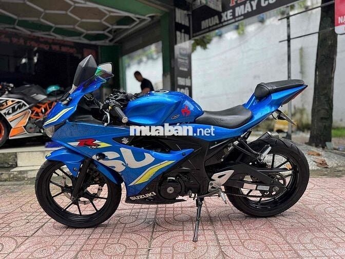 Suzuki GSX R150 2017 máy zin biển số thành phố