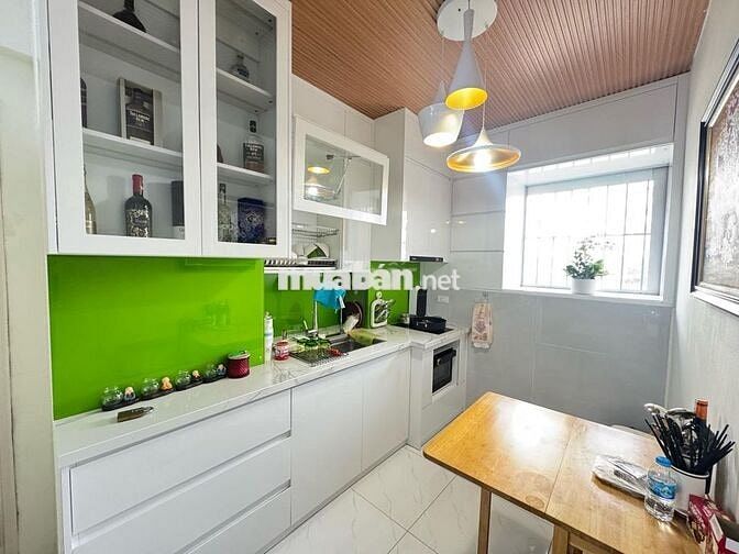 Bán căn hộ B3C 60m2, 2N,1WC, giá 5.05 tỷ