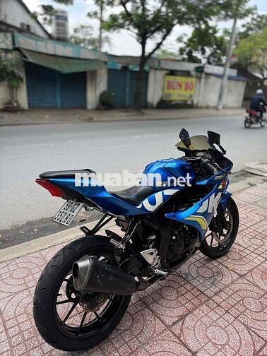 Suzuki GSX R150 2017 máy zin biển số thành phố