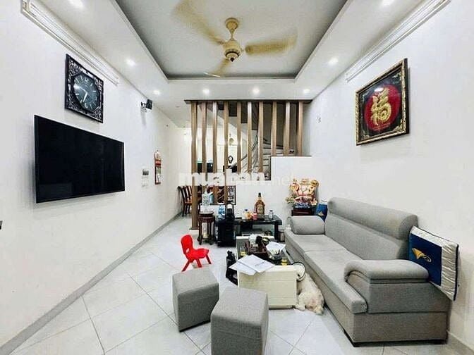 NHÀ ĐẸP PHỐ THỤY KHUÊ 2 THOÁNG TRƯỚC SAU-KHU VỰC TRUNG TÂM - GẦN CHỢ