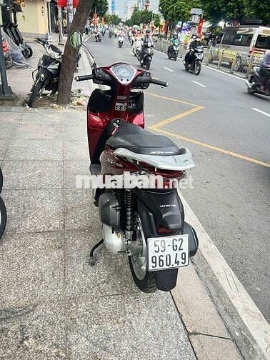 Honda SH mode 2022 mới 90% Bstp chính chủ
