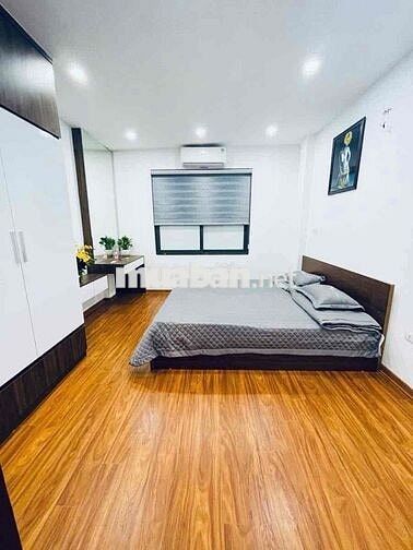 Siêu phẩm nhà phân lô phố Tân Mai, 5 tầng, 3 ngủ, full nội thất