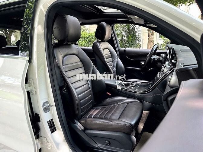 Mercedes Benz GLC300 4Matic 2017