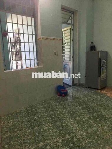 Cho thuê nhà mặt tiền mẹ suốt, không ngập lụt ( chỉ ở, không buôn bán)