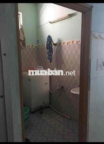 Cho thuê nhà mặt tiền mẹ suốt, không ngập lụt ( chỉ ở, không buôn bán)