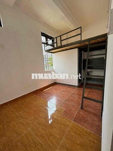 PHÒNG DUPLEX CỬA SỔ THÔNG THOÁNG — NGAY KHU ĂN UỐNG — KHU VỰC AN NINH