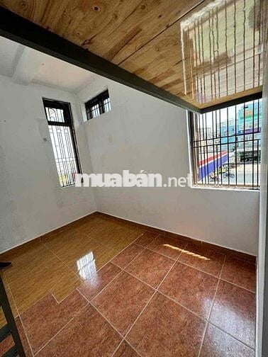 PHÒNG DUPLEX CỬA SỔ THÔNG THOÁNG — NGAY KHU ĂN UỐNG — KHU VỰC AN NINH