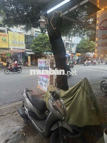 cho thuê mặt bằng vỉa hè đối diện chợ