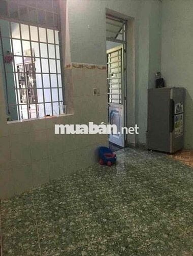 Cho thuê nhà mặt tiền mẹ suốt, không ngập lụt ( chỉ ở, không buôn bán)