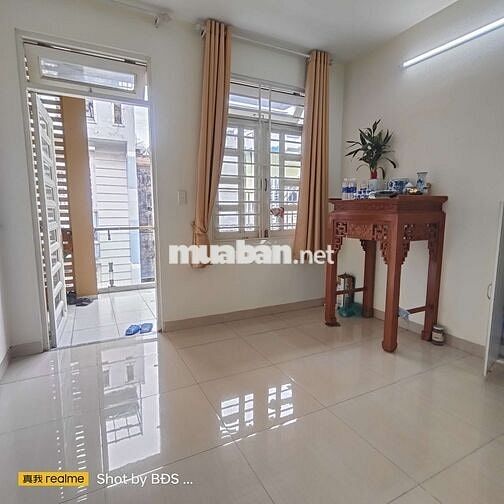 Nhà Đẹp 4 Tầng  mới sơn 3pn 1pt 3wc gần KDC Hồng Long 12triệu